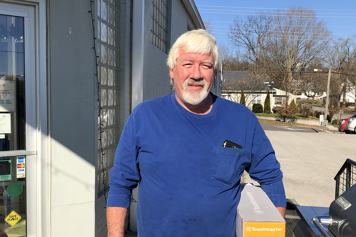 Cooking Good Food–In The Cab Of A Truck