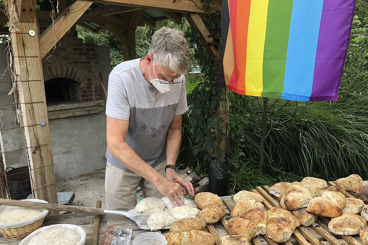 Sourdough: In The Backyard, The Home Kitchen And The Science Lab
